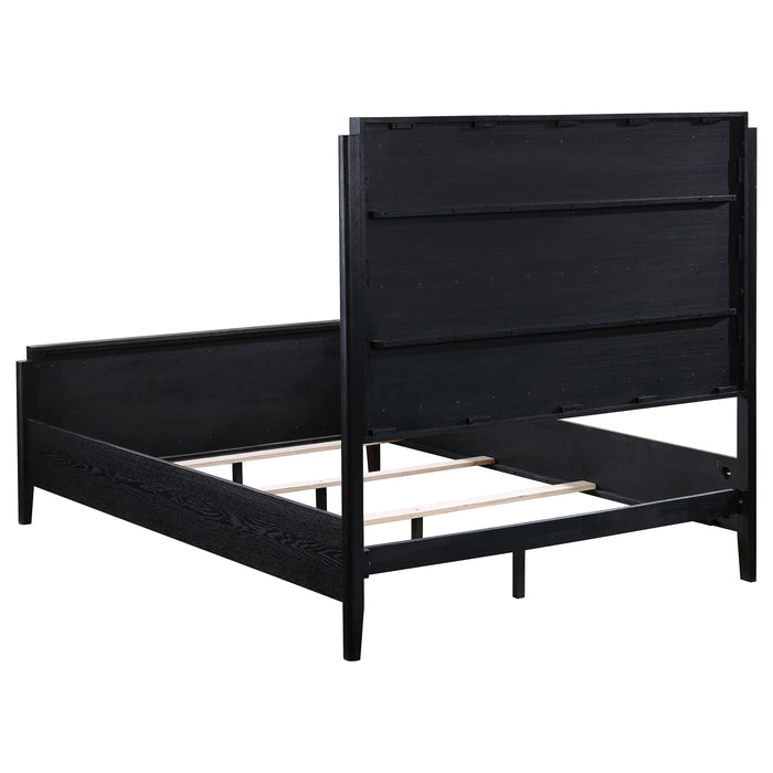 Brookmead 4-piece Upholstered Cal King Bedroom Set Black